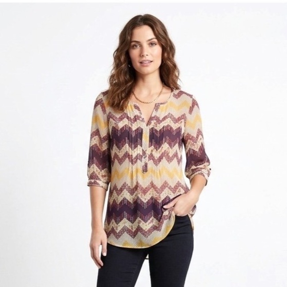 ANGIE Sheer Chiffon BOHO CHEVRON PRINT Slit Cuffs PLEATED FRONT Blouse/Top Sz L